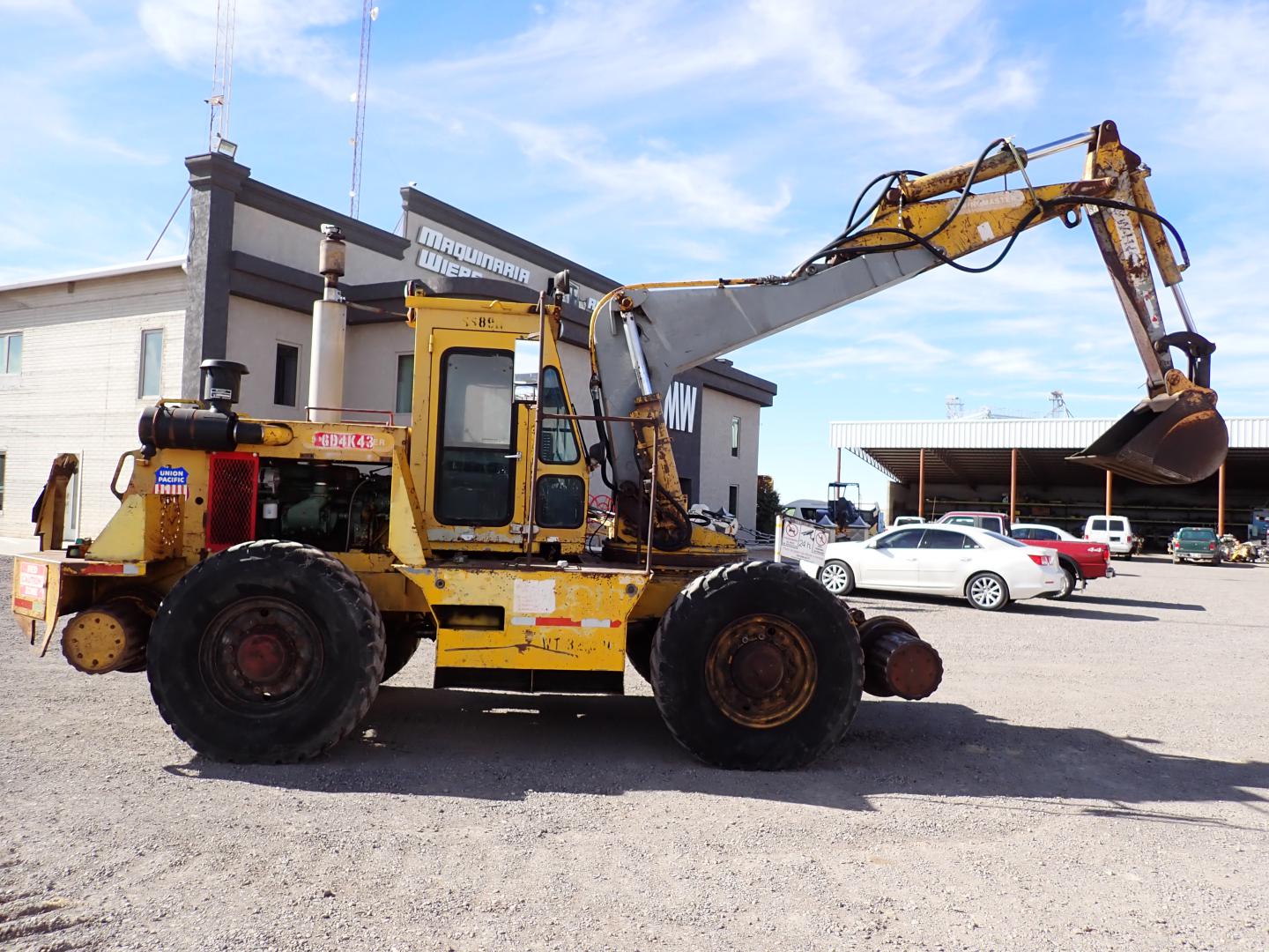 ./imagenes/INVOICE/2019/16595/EXCAVADORA FERROCARRILERA SOBRE LLANTAS SWINGMASTER_ 181 (6).JPG